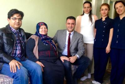 BA�HEK�M ERDEM'DEN HASTA EV� Z�YARET�